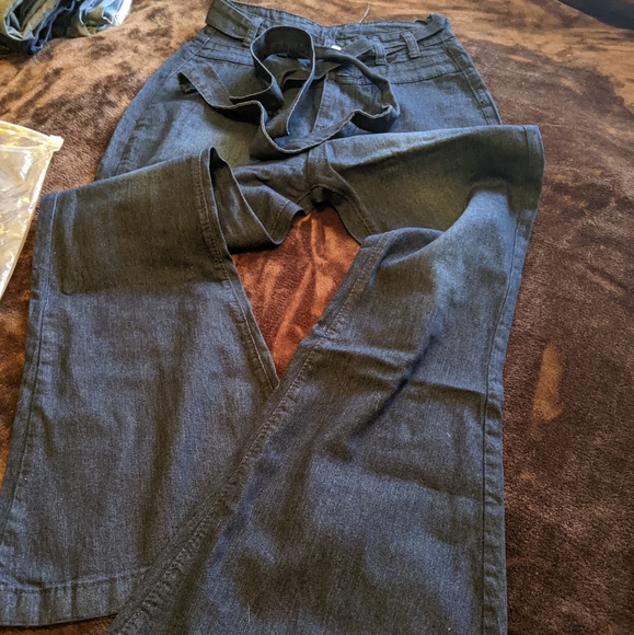 Retro Jean's - Picture 2 of 4